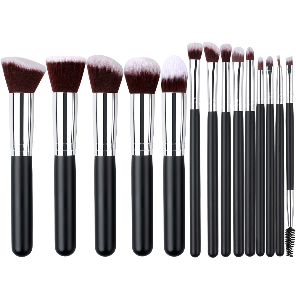 Set di pennelli per trucco pro - Beauty Queen Makeup recensione e prezzo