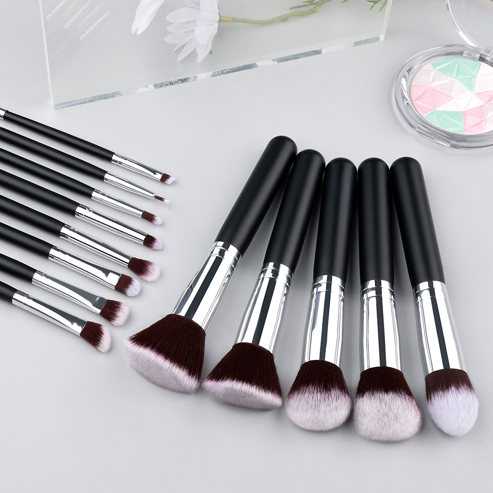 Set di pennelli per trucco pro - Beauty Queen Makeup recensione e prezzo