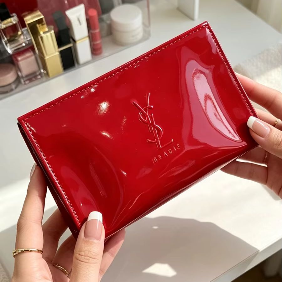 Borsa Cosmetica YSL in Pelle V - Ysl Beauty Makeup recensione e prezzo